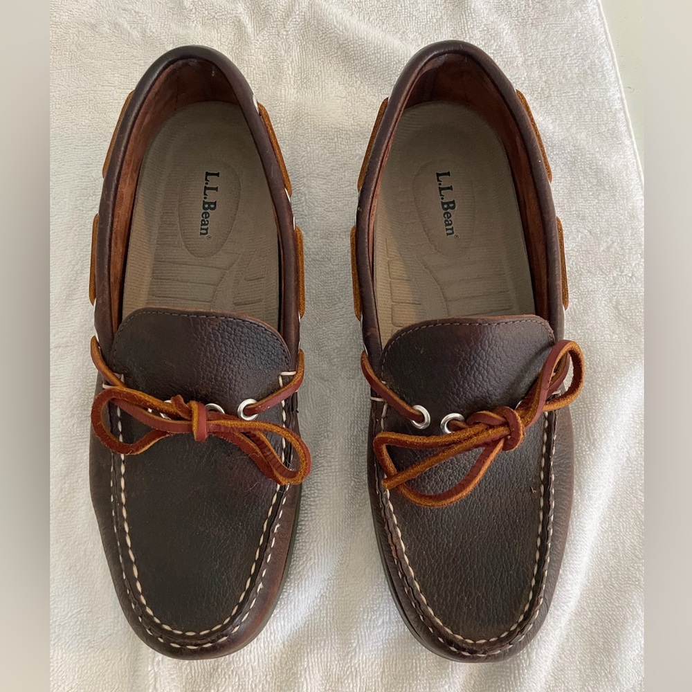 L.L. Bean Women's Dark Brown Leather Moccasins with Tan Laces